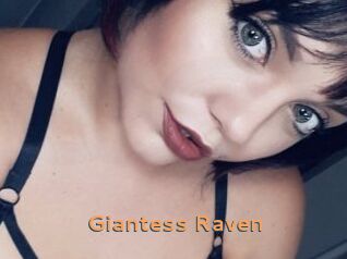 Giantess_Raven