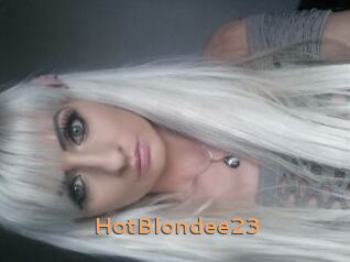 HotBlondee23