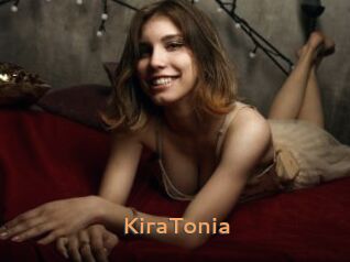 KiraTonia