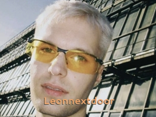 Leonnextdoor