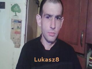 Lukasz8