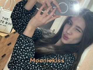 Mooniekiss