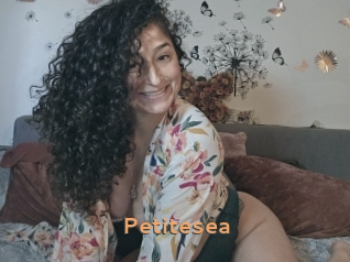 Petitesea