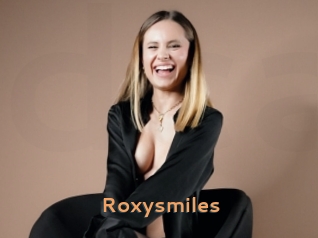 Roxysmiles